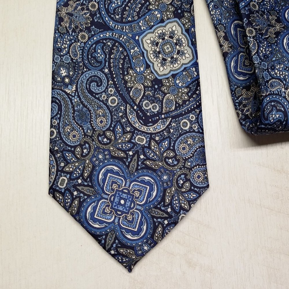 Pierre Cardin Blue Paisley Tie Great Condition